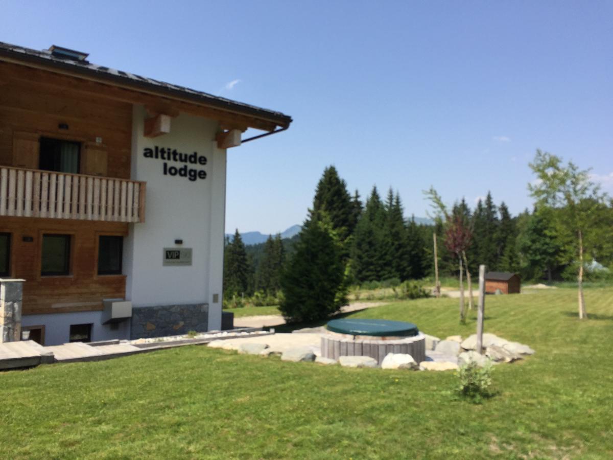 Altitude Lodge เลส์เฌต์ ภายนอก รูปภาพ